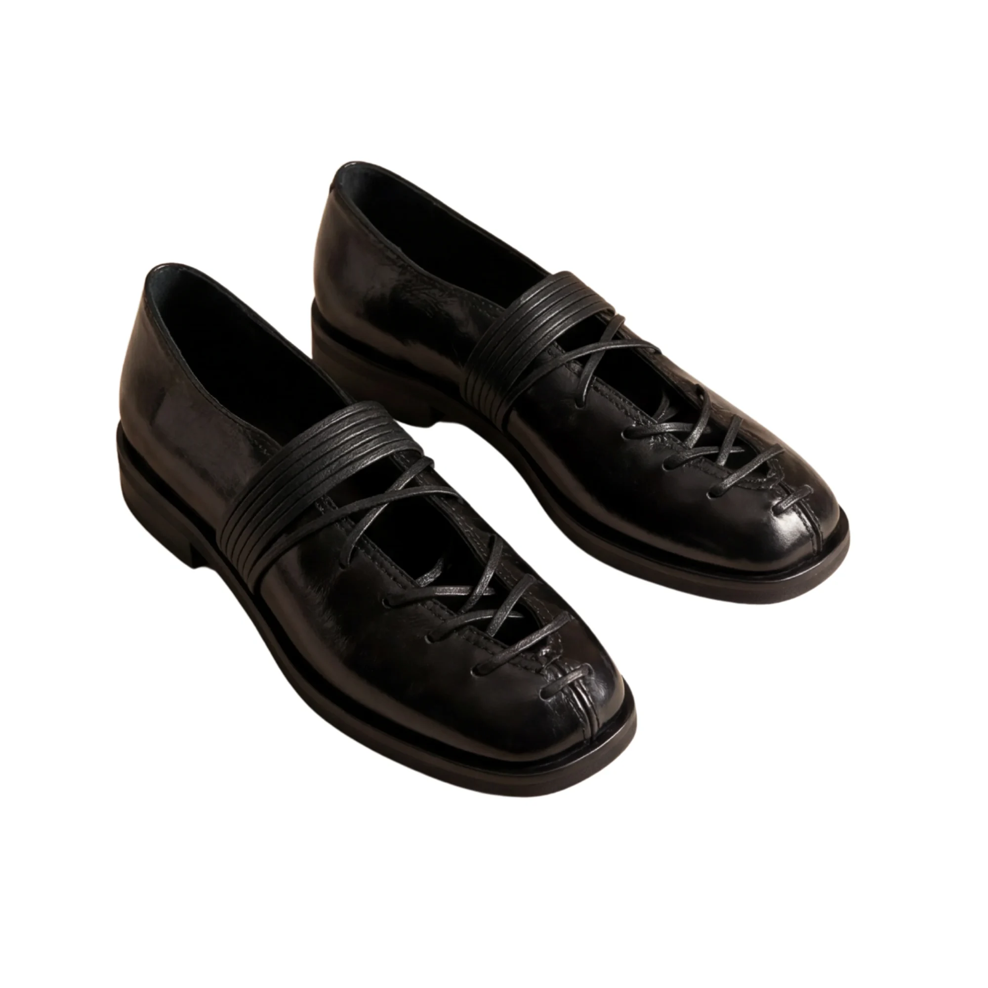 Bloom White Floral Appliqué Wedge Sandals